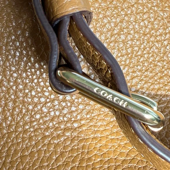 COACH Ellie File Bag in Gold/ Light Saddle NWOT - Picture 7 of 14